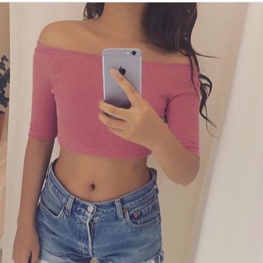 Pink croptop.